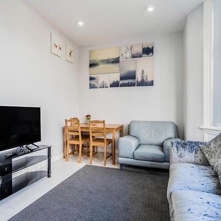 Appartamento Modern Flat In Moseley With Free Parking Birmingham Esterno foto