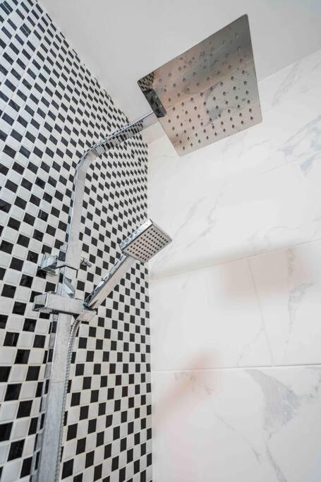 Appartamento Modern Flat In Moseley With Free Parking Birmingham Esterno foto